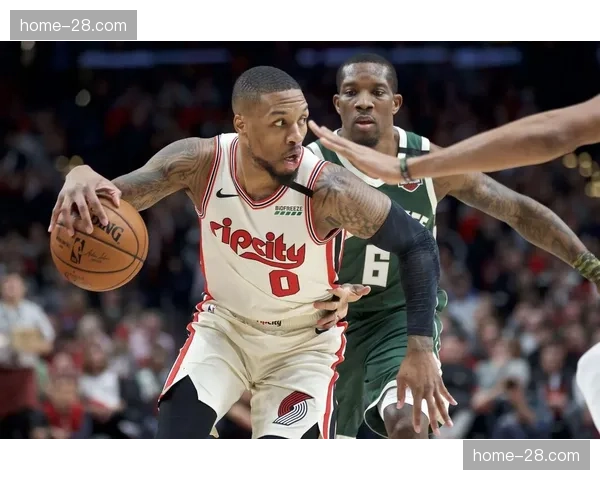 开拓者客场15分胜太阳 利拉德缺阵后年轻球员担纲